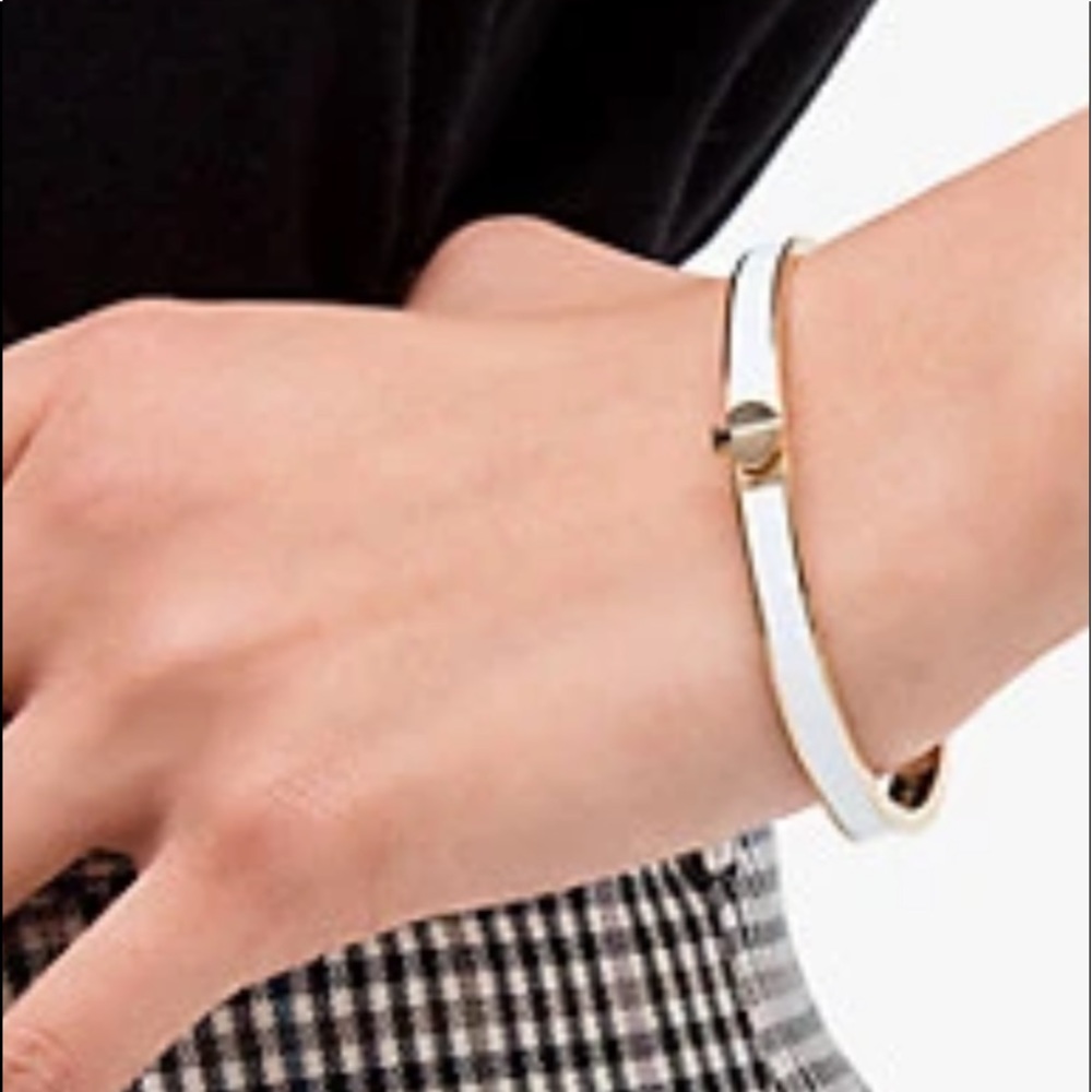 Never worn Kate Spade white and Gold Bracelet FREE GIFT WITH PURCHASE